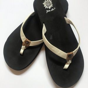 Women’s Yellowbox flip flops